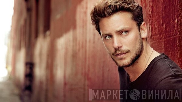 Bastian Baker