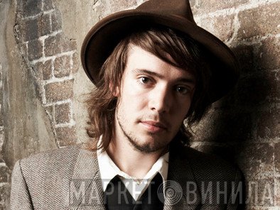Ben Lovett 