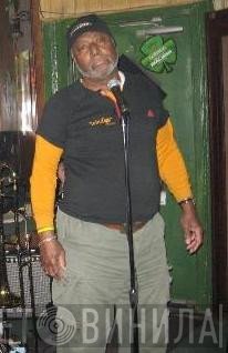 Benny Reeves
