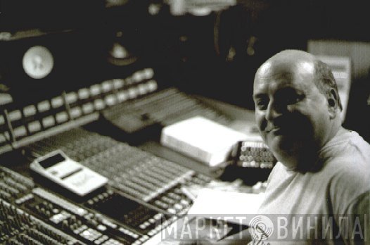 Bob Dennis