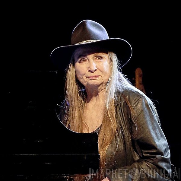 Bobbie Nelson