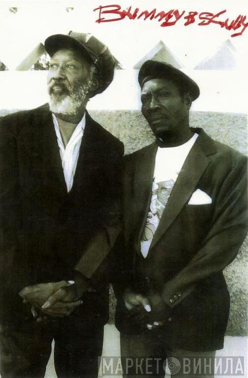Bunny & Skully