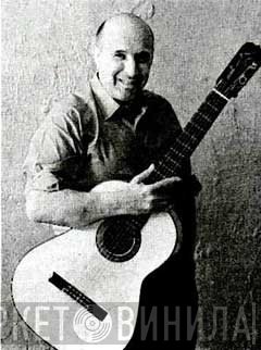 Carlos Montoya