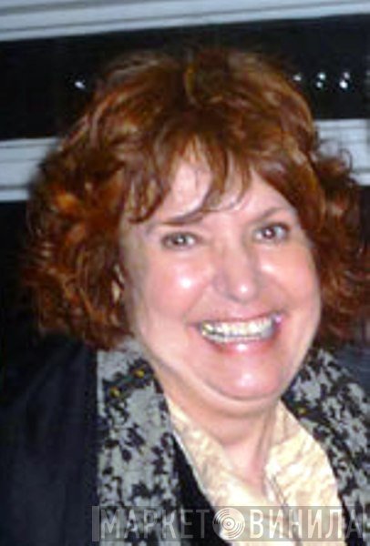 Carol Barratt