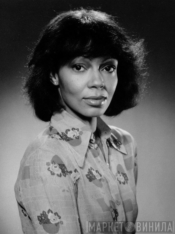 Carole Cole