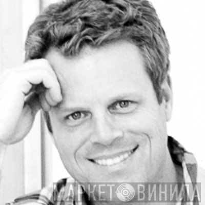 Cary Pierce