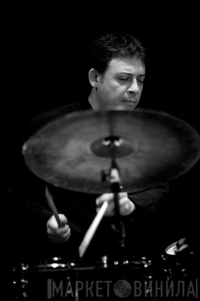 Clark Tracey