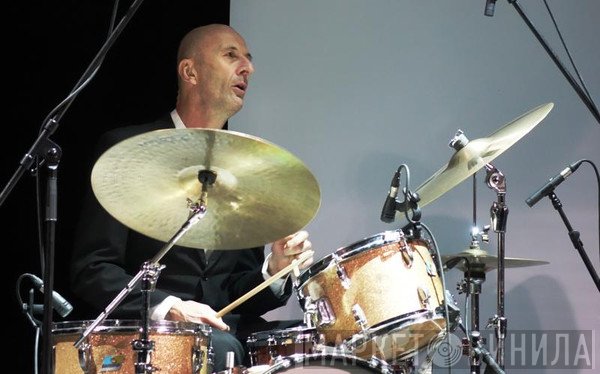 Clive Deamer