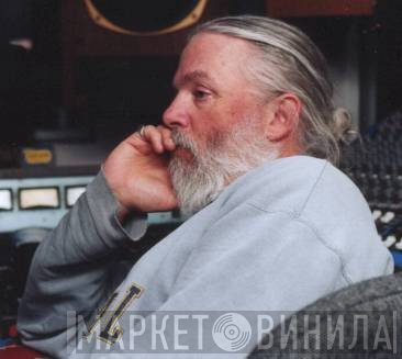 Conrad Uno