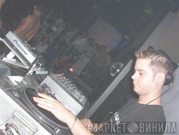 DJ Maki