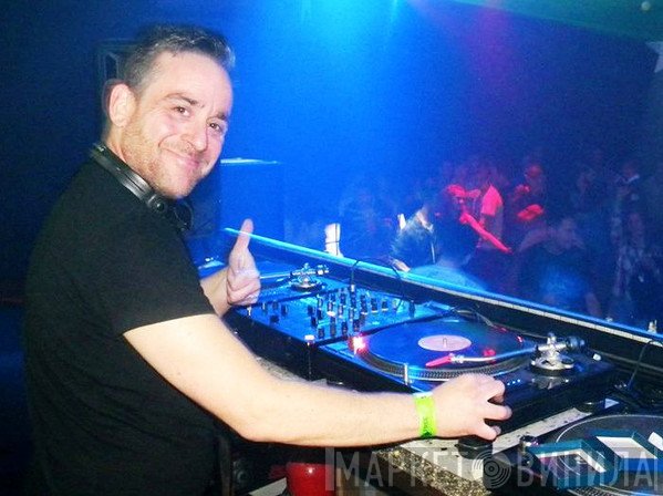 DJ Ricardo 