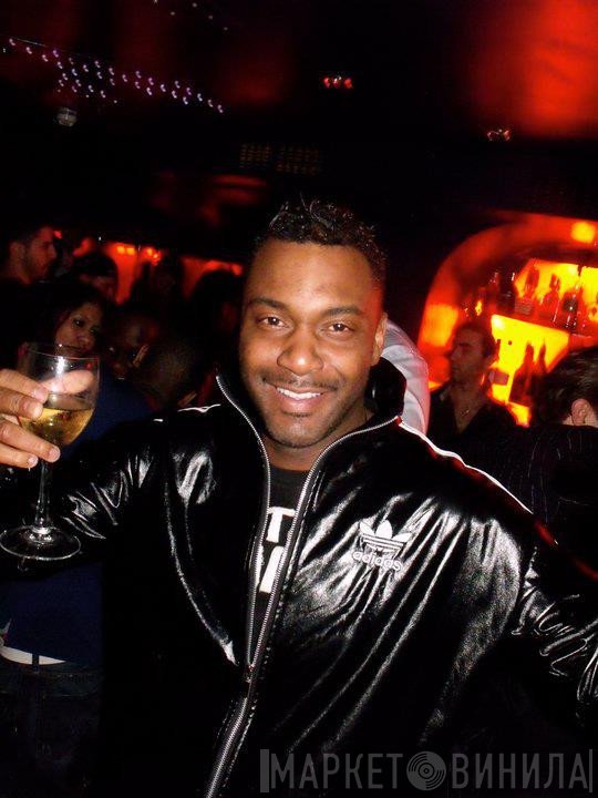 DJ Ricochet 
