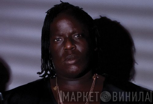 Dave Okumu