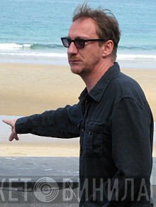David Thewlis