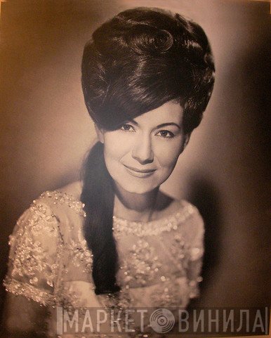 Dottie West