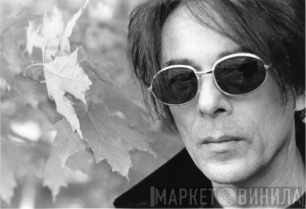 Earl Slick