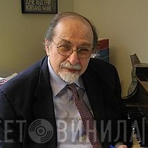 Elliott Schwartz