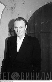 Ernst Busch