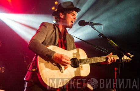 Gaz Coombes