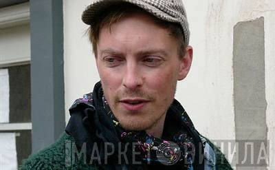 Henrik Vibskov