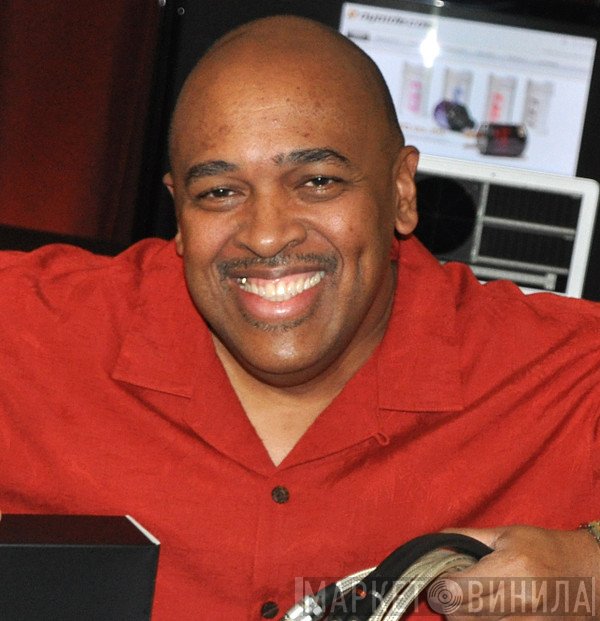 Herb Powers Jr.