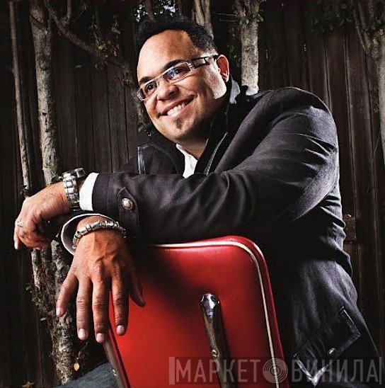 Israel Houghton