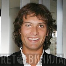 Jaime Robbie Reyne
