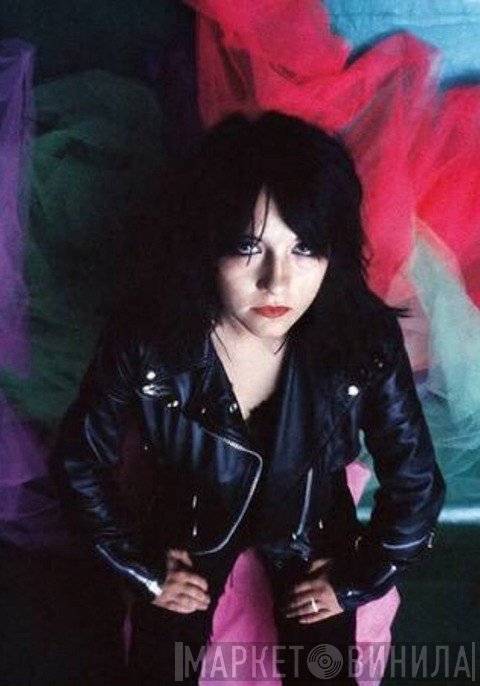 Jeannette Lee