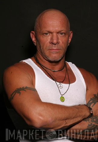 Junior Vasquez