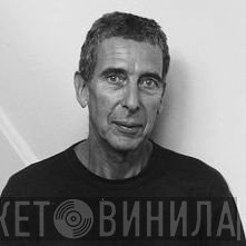 Klaus Kertess