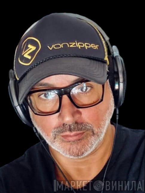 Kurtis Mantronik