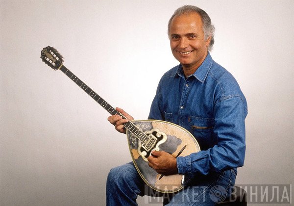 Lakis Karnezis
