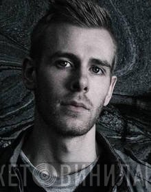 Lars Vaular