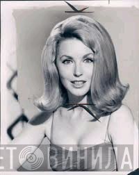 Laura Devon