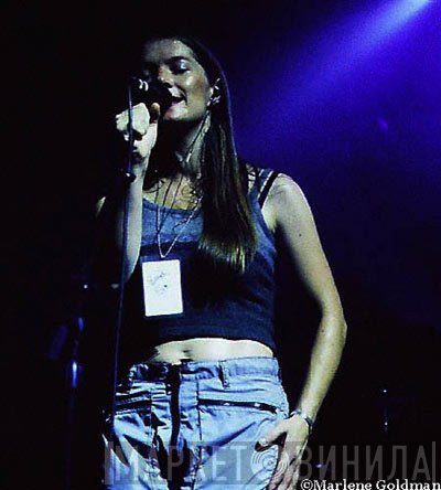 Leonie Laws
