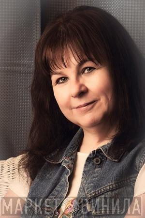 Lisa LaRue