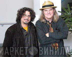 Lowen & Navarro