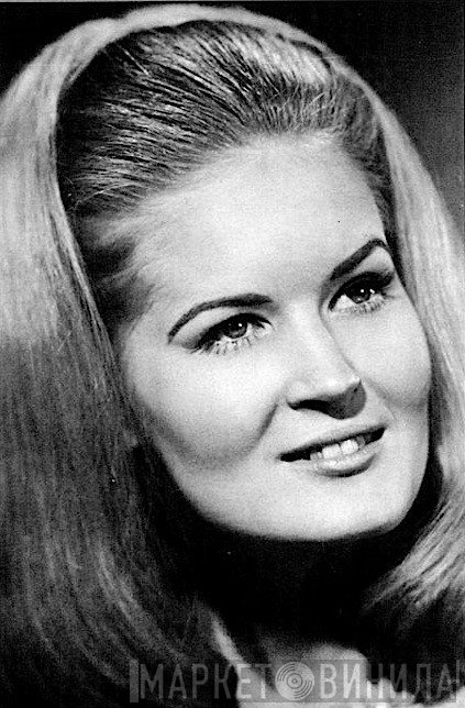 Lynn Anderson