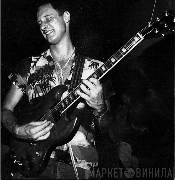 Mark Hewins