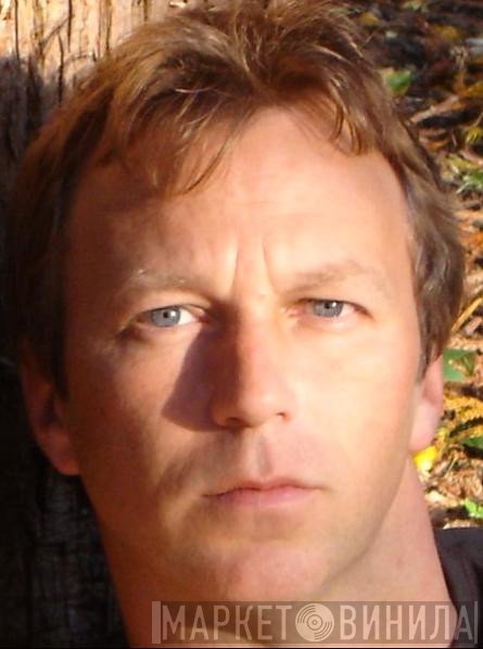 Martin Lee-Stephenson