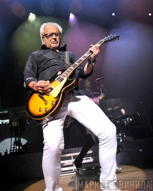 Mick Jones 