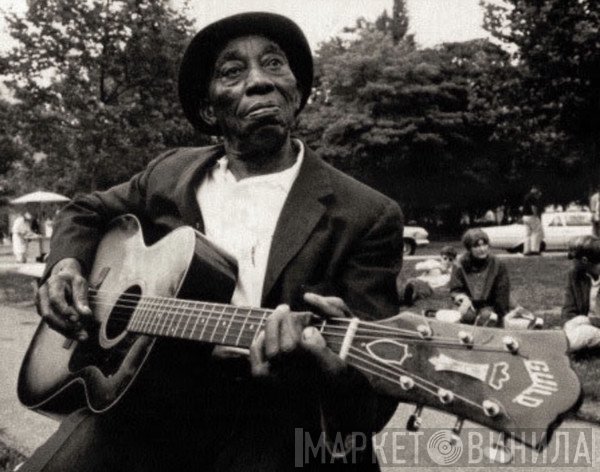 Mississippi John Hurt