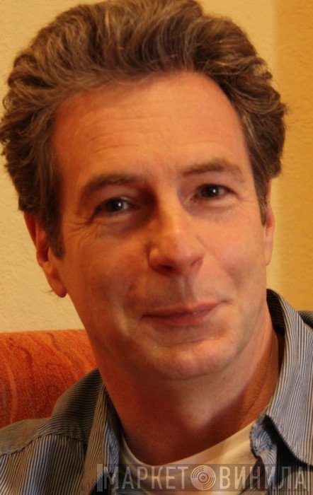 Nic Raine