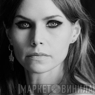Nina Persson