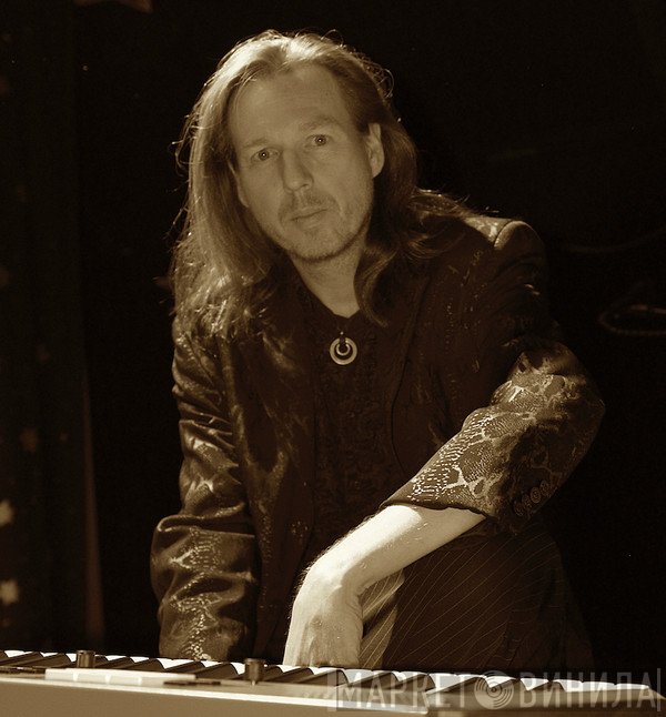 Oliver Wakeman