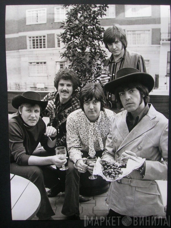 Paul Revere & The Raiders