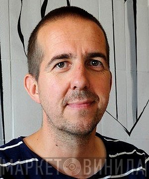 Perry Van De Vrede