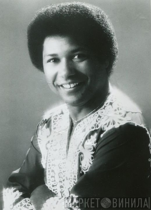 Ralph Tavares