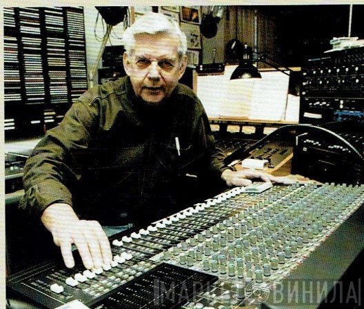 Ray Davis 