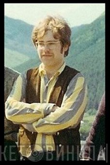 Reg Dwight